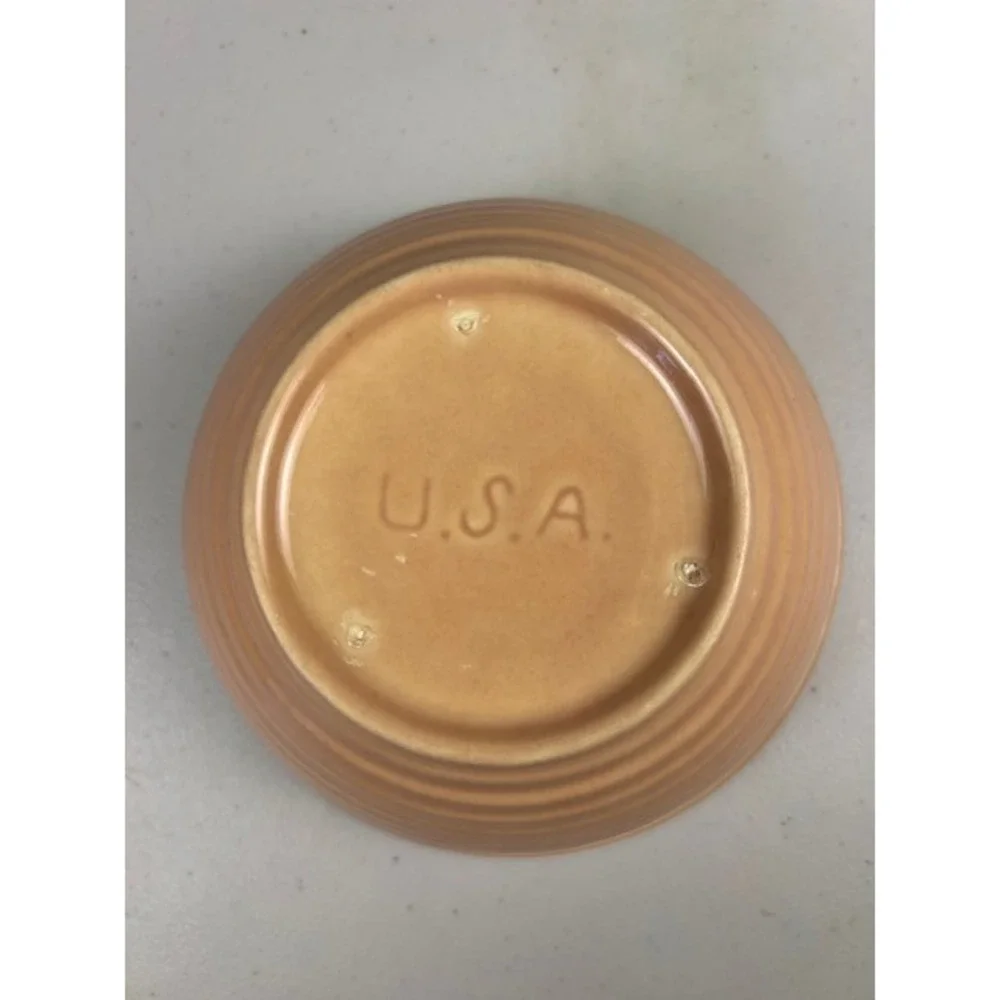 Vintage USA Beehive Ribbed Ceramic Mixing Bowl Apricot Peach Stoneware 7